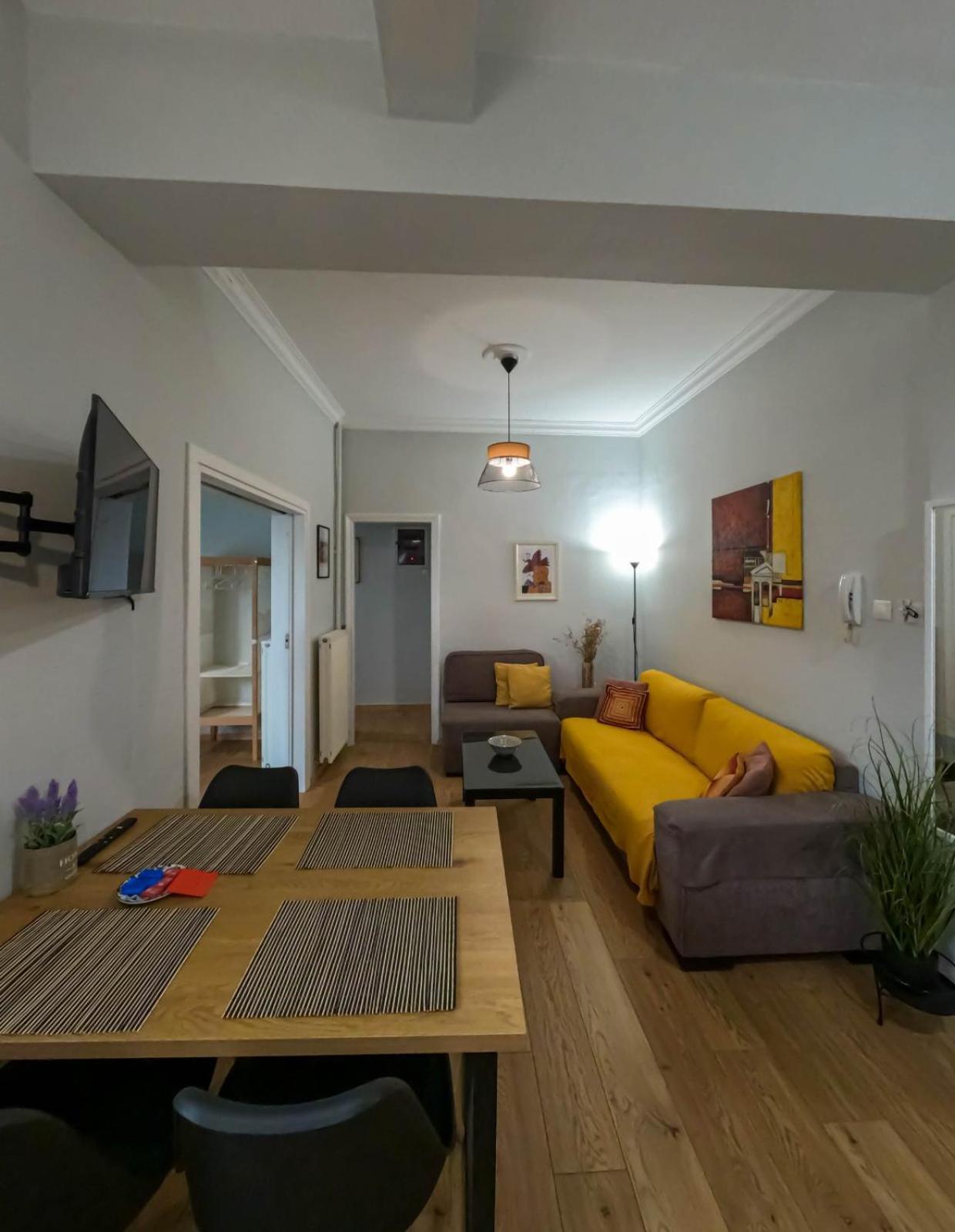 Comfortable Apt, Next To Archeological Museum! Atenas Exterior foto